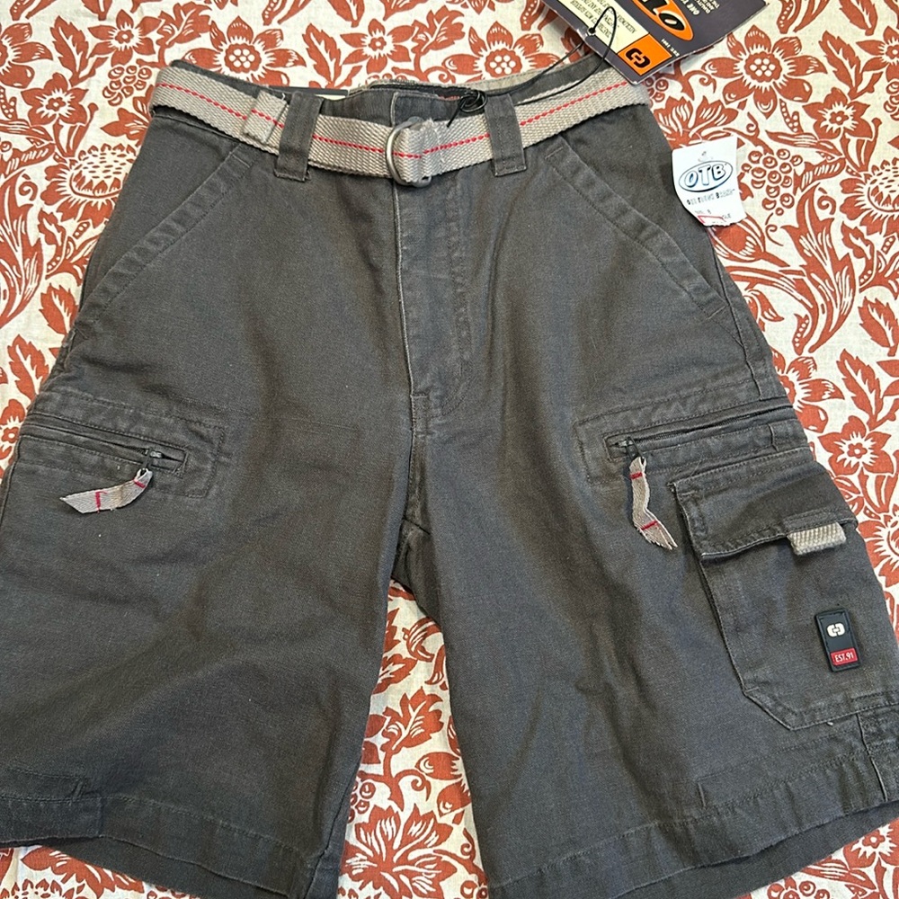 OTB, cargo shorts with belt